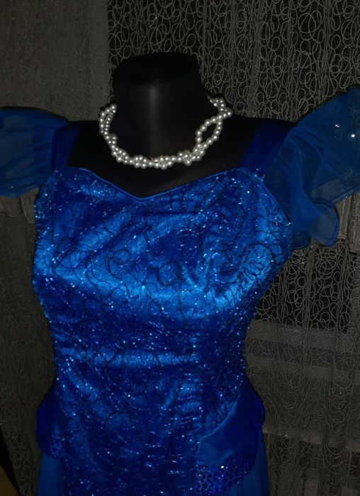 Вечернее платья.