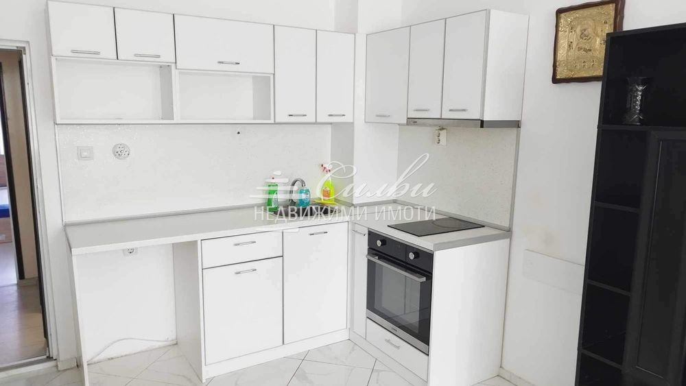 Дава се под наем Тристаен апартамент в Шумен, Болницата - 72 кв.м за 331.5 € - Снимка #1