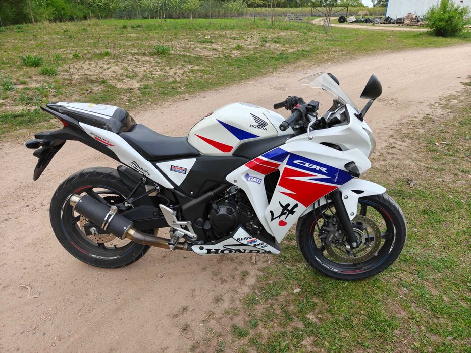 Honda CBR250R ABS