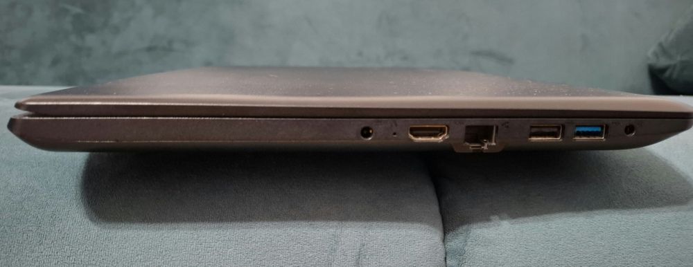 Laptop Intel Celeron, 4GB RAM, HDD 500GB