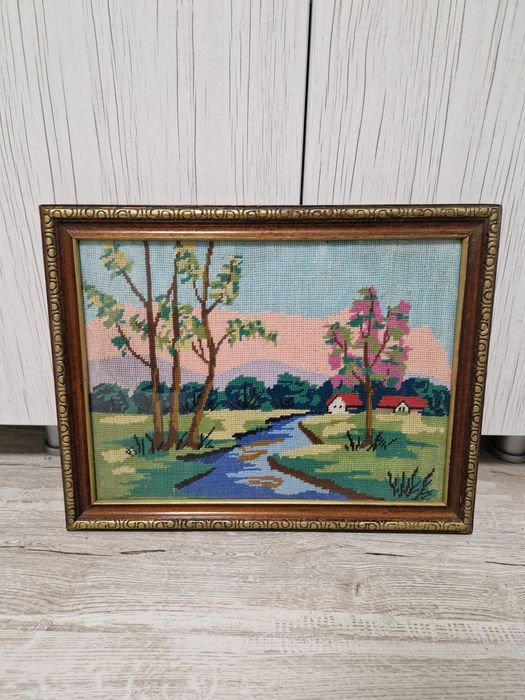 Vând tablouri goblen vechi