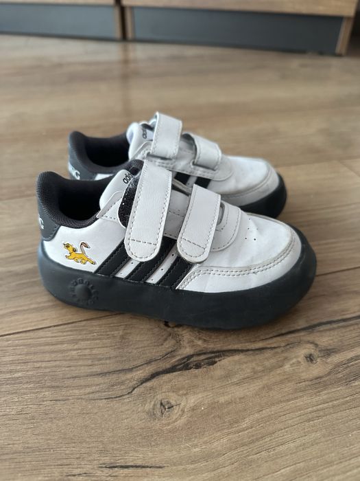 Маратонки Адидас 15 см стелка.