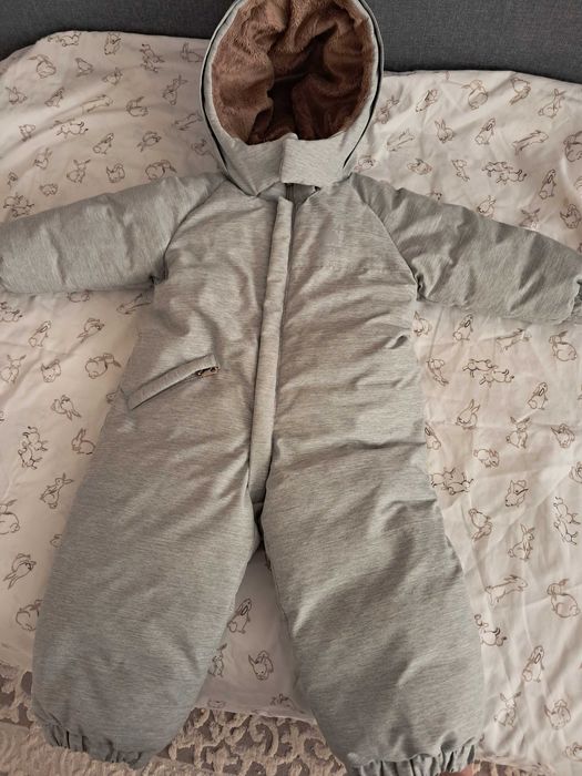 Детские верхние вещи продам