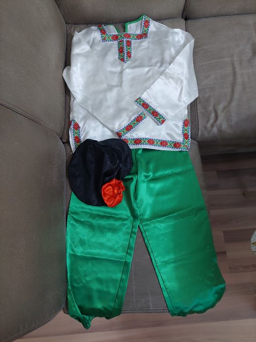 Продам костюм Емеля