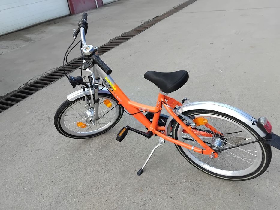 Vând bicicleta din aluminiu pentru copii