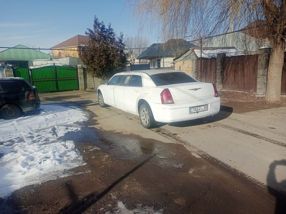 Крайслер 300с каротки лимузин
