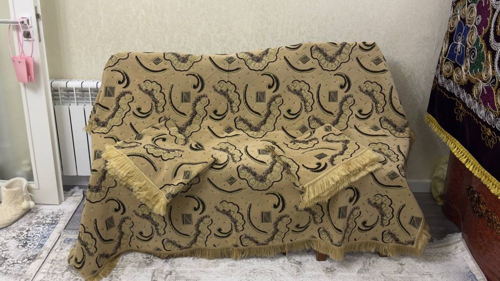 Chehol pakrival mebel uchun