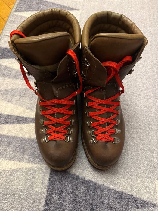 LOWA Tibet – оригинални кожени планински обувки, Vibram, EU 44