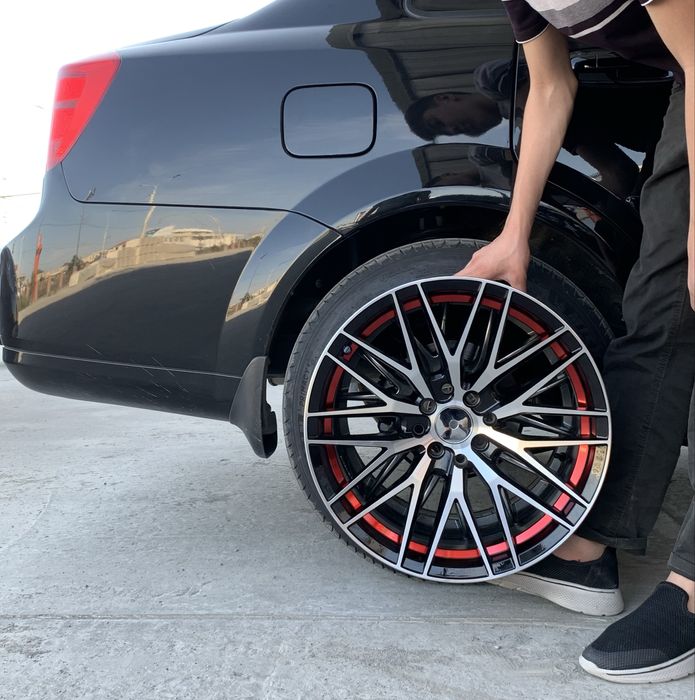 R17 Universal Vossen Diska