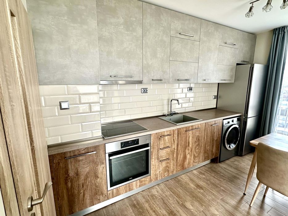 Дава се под наем Двустаен апартамент в Варна, Възраждане 2 - 60 кв.м за 598.23 € - Снимка #3