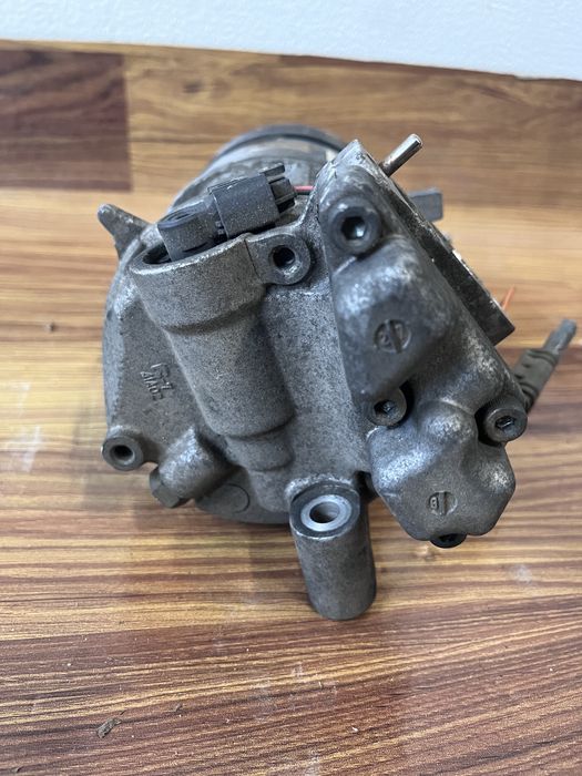 Compresor AC clima BMW seria 1 E81/E87