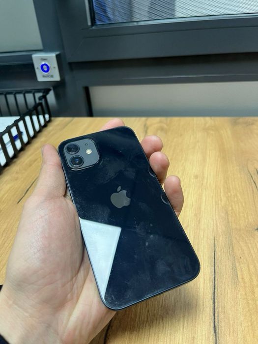 Айфон 12 + Айфон SE 2022