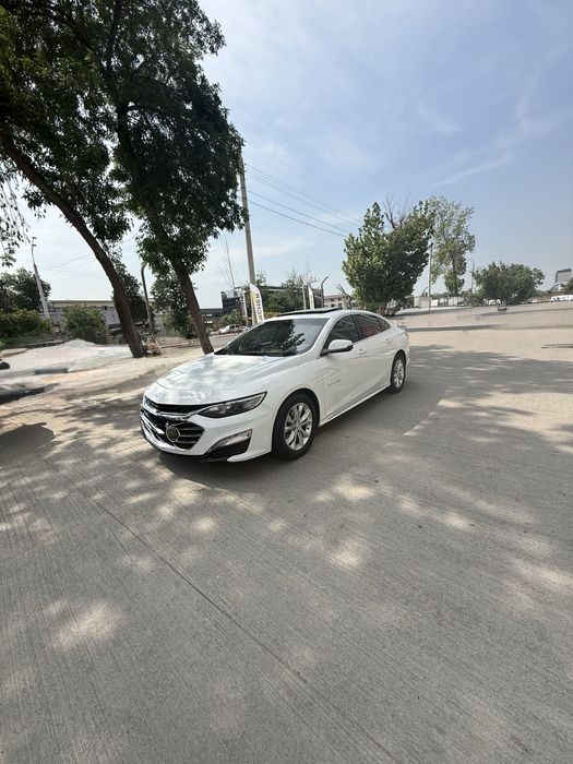 Chevrolet Malibu 2020 — 2