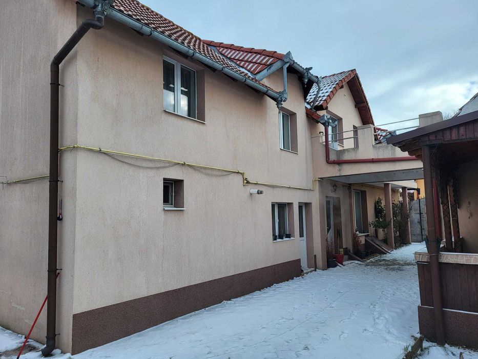 Vand casa saseasca cu garsoniera Com. Bod, jud. Brasov