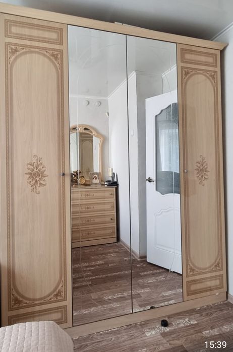 Продам спальный гарнитур