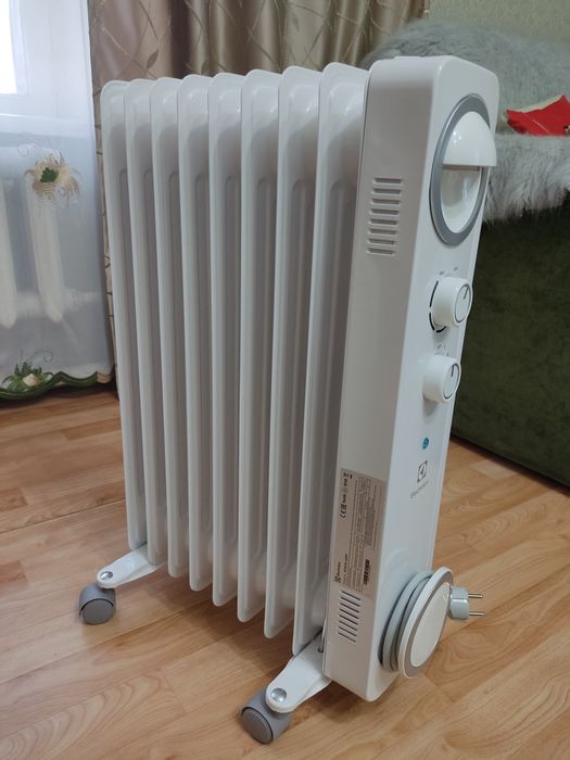 Обогреватель масляный Electrolux