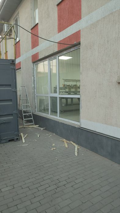 Окна и двери  витрожи