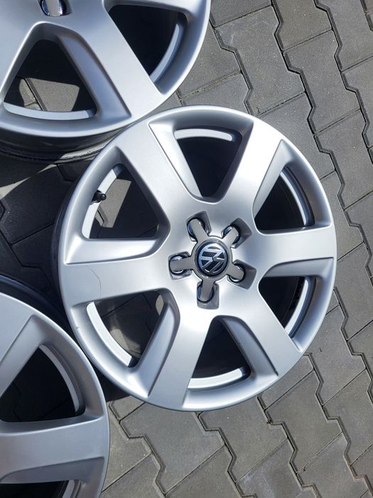 17 5x112 Vw Passat Touran Caddy Golf Skoda Audi 5х112