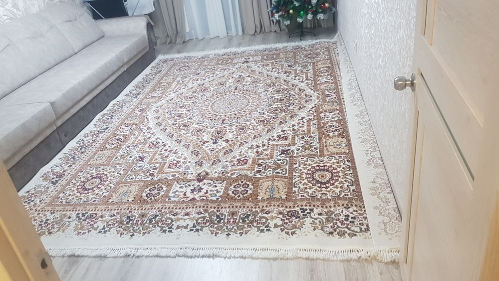 Палас 4×3 в идеальном состоянии