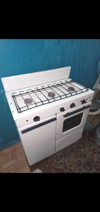 Продам газ плиту