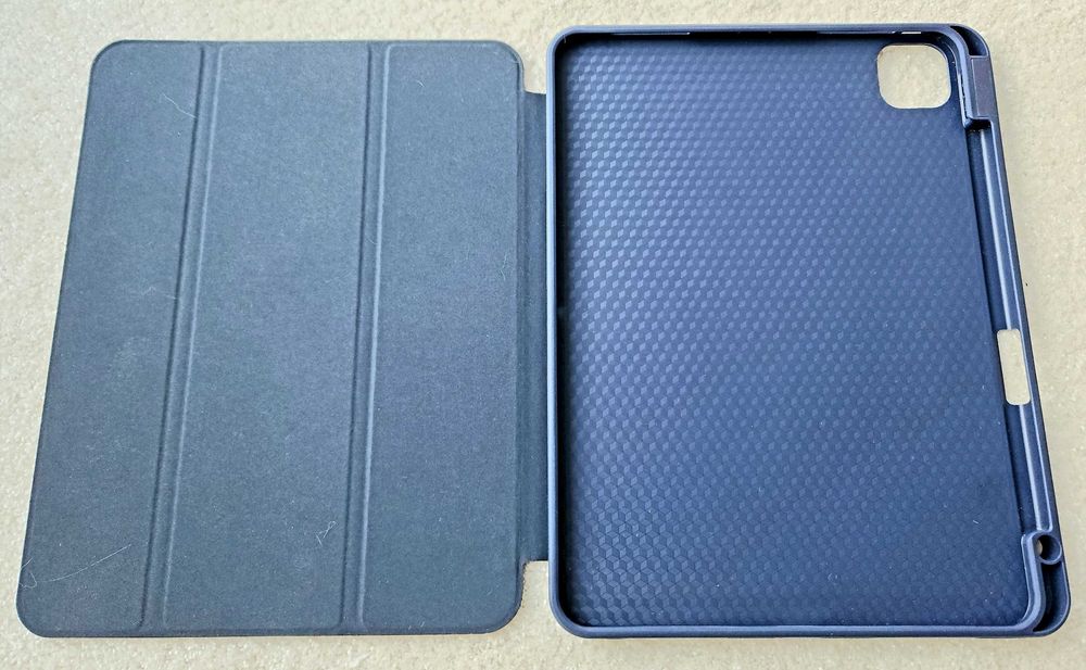 Husa Apple Smart Folio pentru tableta iPad Pro 11