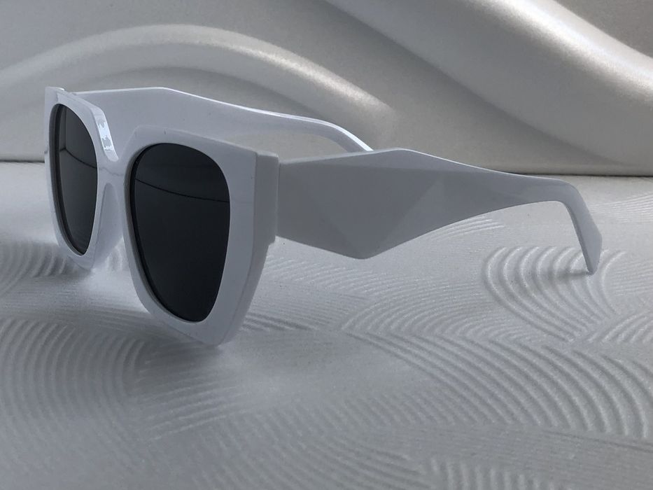 Модерни дамски слънчеви очила