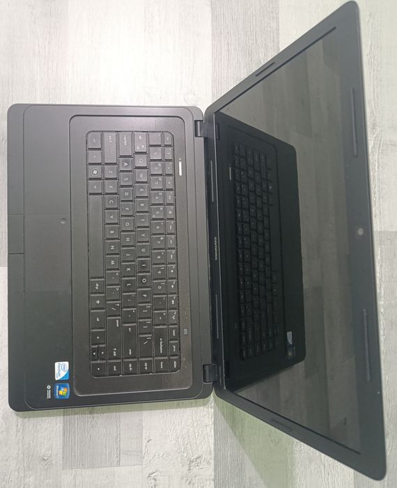 Dezmembrez / Vand Laptop HP Compaq CQ57 (functional)