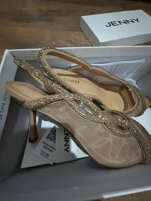 Сандали 37 номер