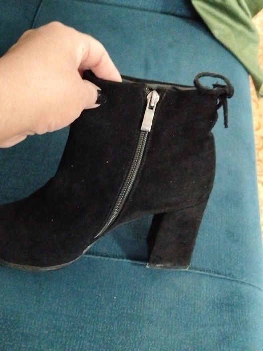 Продам обувь женскую