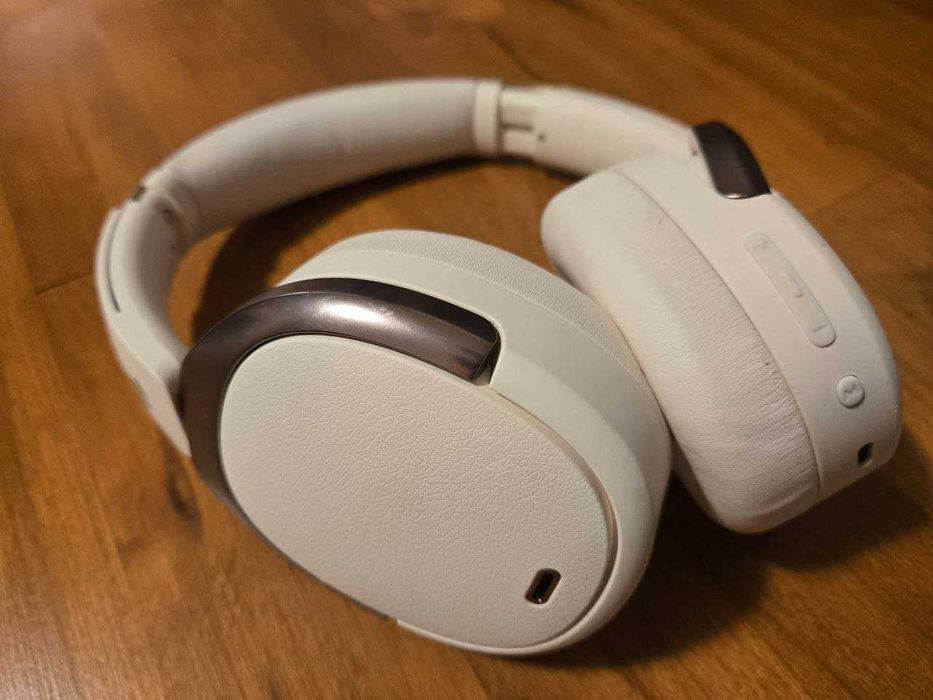 Безжични слушалки Edifier WH950NB Бял цвят