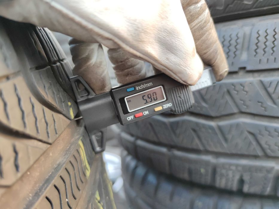 2бр Всесезонни Гуми 225 40 18 - Pirelli - DOT 2021