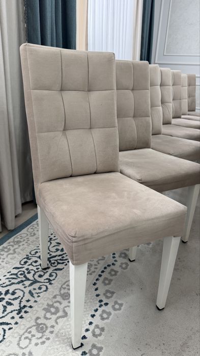 Стол со стулями ……..