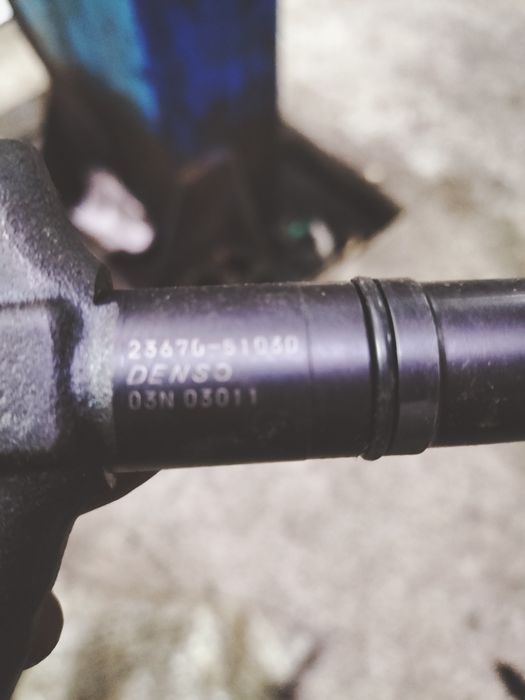 Форсунки таета  хайлюкс дизель