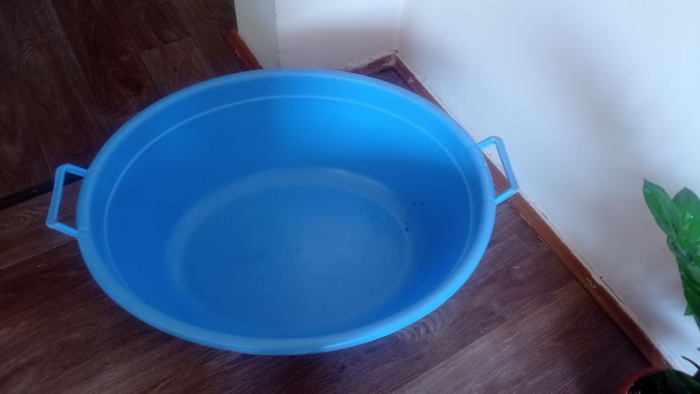 Продам большой тазик