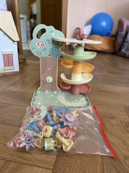Дърво с активности Tooky Toy