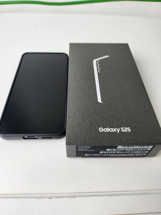 Samsung S25 128GB перфектен