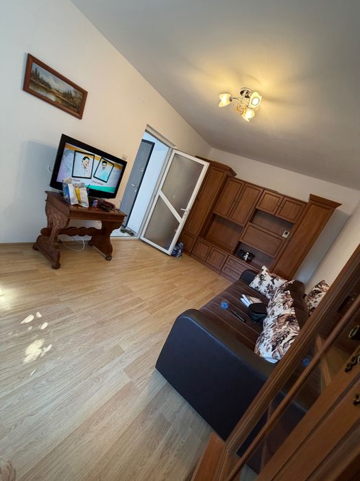 Apartament de închiriat
