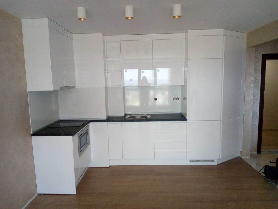 Мебели по поръчка (и всичко свързано с мебелите)