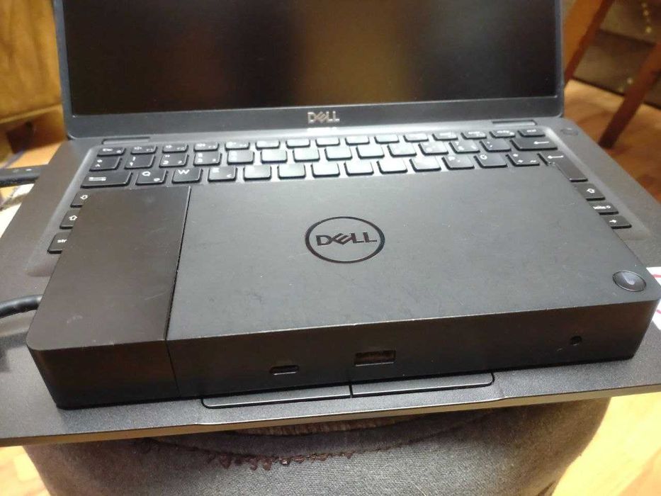 Dell Latitude 5401 / Corei7 9850H / 32GB RAM / 256GB SSD / NVidia mx150 2GB RAM + Докинг Станция Dell WD19 + Dell 130W Зарядно