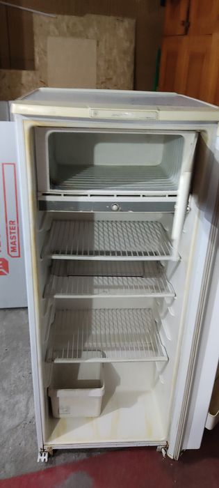 Продам холодильник Бирюса