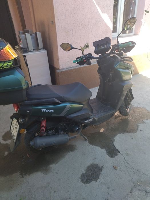 Мотоцикл скутер Танк