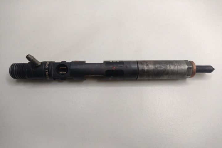 Injector 1.5 dci euro 3 EJBR01801A Renault Clio a 2-a generatie (face