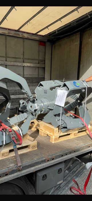 Graifer Hidraulic  Piatră - 4 Brațe / marca Idrobenne (ITA)- POM 4/550-p  (fără rotitor)   (nou/0 ore) + Adaptor pendular nou excavator  46 to