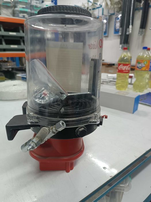 Центральное устройство для смазки/Sentr smazka