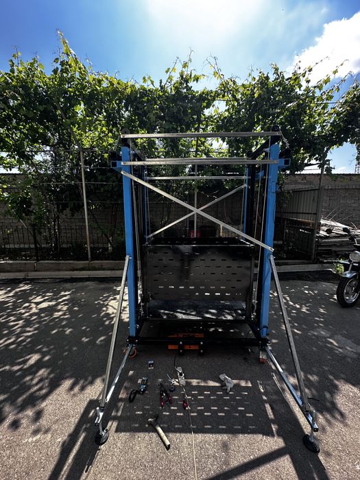 Elektironi lesa lift eskalator