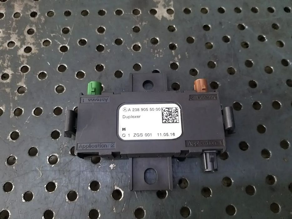 Amplificator antena mercedes c class w205 a2389055000