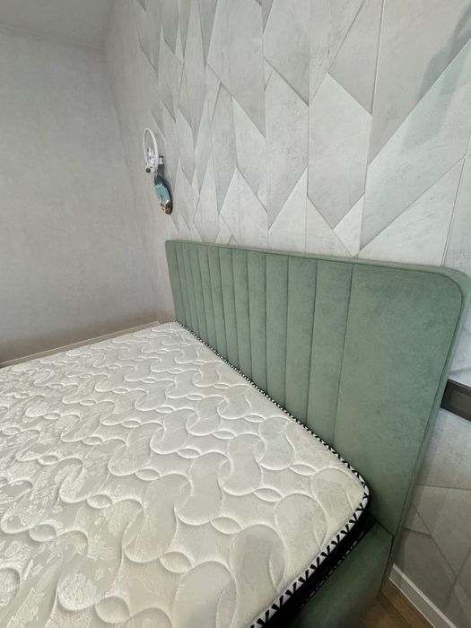 Кровать двуспальная