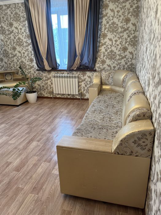 Продам срочно уголок два дивана все вместе