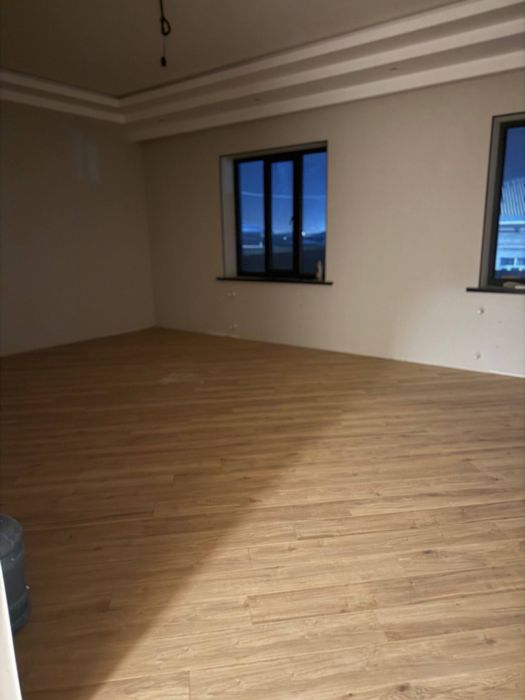 Uchastka 2.85 sotoh sotiladi