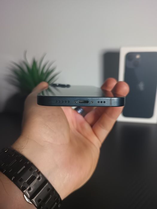 iPhone 13, Midnight - în stare Excelentã!